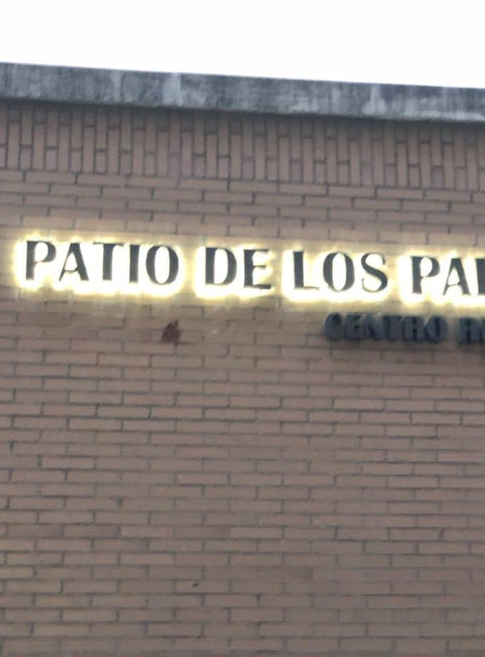 Rotulo Termoconformado con Iluminación