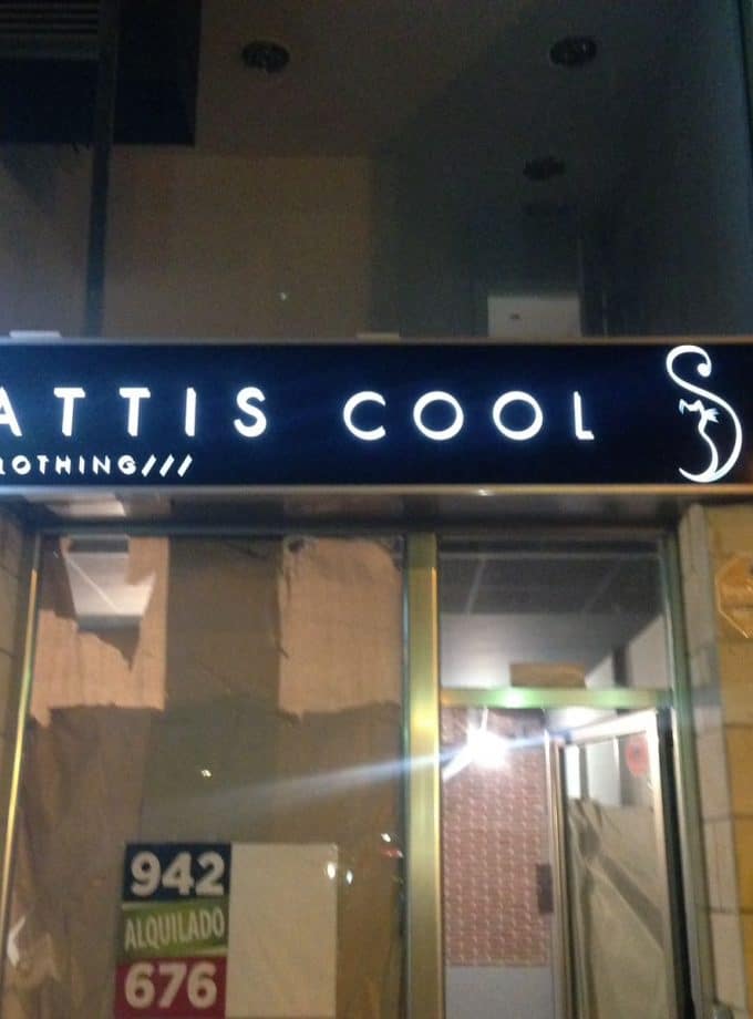 Rotulo Termoconformado con Iluminación